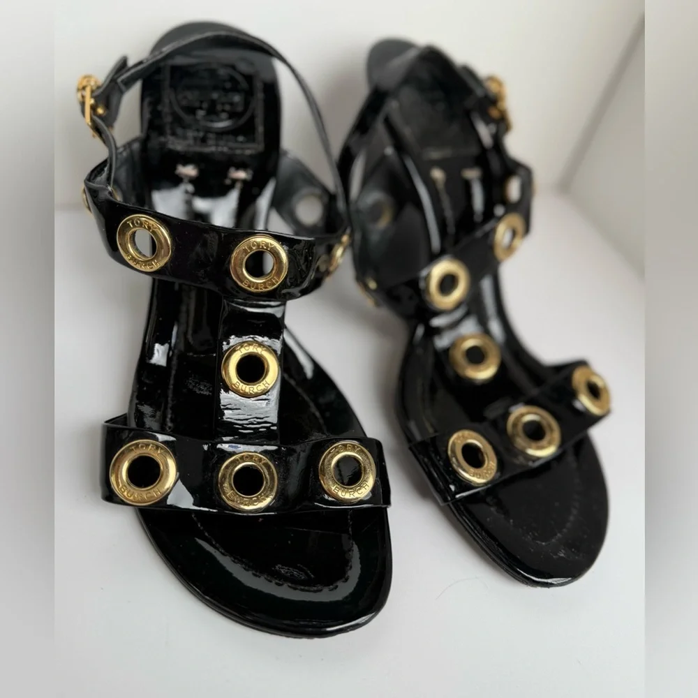 TORY BURCH‎ Kathryn Black Patent Leather Gold Rivet Wedge Heel Sandals Size 7.5